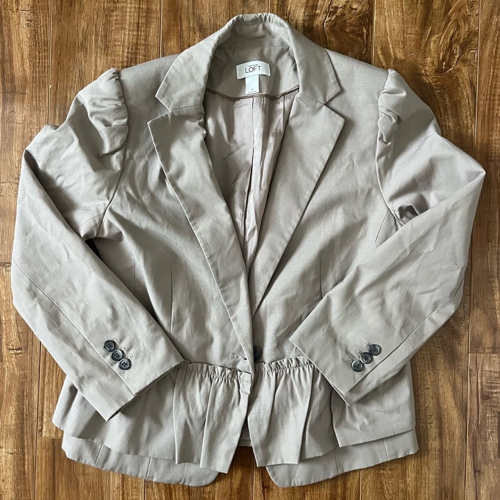 Loft Beige Cropped Blazer